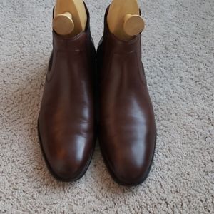 Johnston Murphy brown leather Chelsea boots